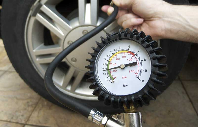Измерение давления в шинах в барах